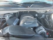 ✅ 2005 Chevrolet Silverado 2500HD LS • VIN: 1GCHK29U65E151661 • Lot: 43589957. Wystawiony na IAAI z przebiegiem 121 533 mil. Bezpłatny archiwum sprzedaży aukcyjnych z USA i szczegółowy raport historii pojazdu na DreamBid. Zdjęcie 10.