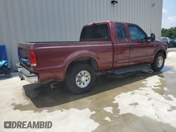 ✅ 2000 Ford F-250 XL • VIN: 1FTNX20L1YEB50589 • Lot: 63743775. Listed on Copart with 105,448 mi. Free auction sales archive from the USA and detailed vehicle history report at DreamBid. Image 3.