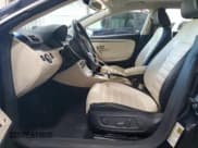 ✅ 2010 Volkswagen CC Sport • VIN: WVWML7AN9AE513344 • Lot: 71968355. Wystawiony na Copart z przebiegiem 153 254 mil. Bezpłatny archiwum sprzedaży aukcyjnych z USA i szczegółowy raport historii pojazdu na DreamBid. Zdjęcie 7.