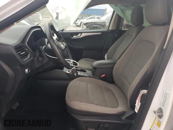 ✅ 2020 Ford Escape SE • VIN: 1FMCU9G62LUB43587 • Lot: 53842745. Listed on Copart with 94,947 mi. Free auction sales archive from the USA and detailed vehicle history report at DreamBid. Image 7.