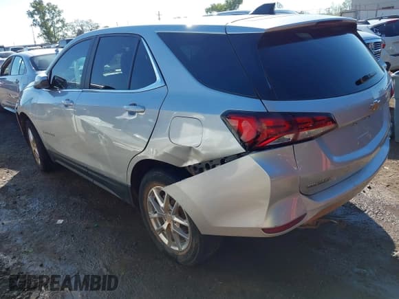 ✅ 2022 Chevrolet Equinox LT • VIN: 3GNAXUEV6NL207408 • Lot: 43346639. Wystawiony na IAAI z przebiegiem 91 185 mil. Bezpłatny archiwum sprzedaży aukcyjnych z USA i szczegółowy raport historii pojazdu na DreamBid. Zdjęcie 3.