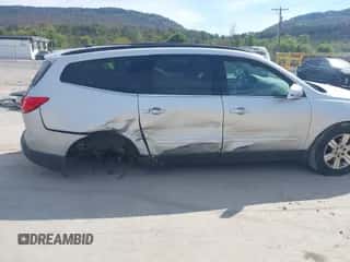 ✅ 2012 Chevrolet Traverse 1LT • VIN: 1GNKRGED7CJ156772 • Lot: 43373687. Wystawiony na IAAI z przebiegiem 117 596 mil. Bezpłatny archiwum sprzedaży aukcyjnych z USA i szczegółowy raport historii pojazdu na DreamBid. Zdjęcie 6.