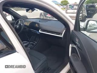 ✅ 2025 BMW X2 xDrive28i • VIN: WBX63GM03S5038173 • Lot: 42500566. Wystawiony na IAAI z przebiegiem 13 387 mil. Bezpłatny archiwum sprzedaży aukcyjnych z USA i szczegółowy raport historii pojazdu na DreamBid. Zdjęcie 5.