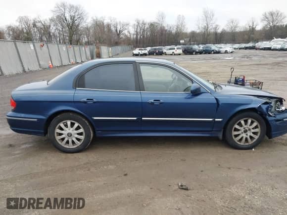 2004 Hyundai Sonata GLS z VIN KMHWF35H94A065434, wystawiony jako IAAI lot #41527880 z przebiegiem 137 357 mil mil oraz . Historia ofert i sprzedaży dostępna na DreamBid. Obrazek 14.