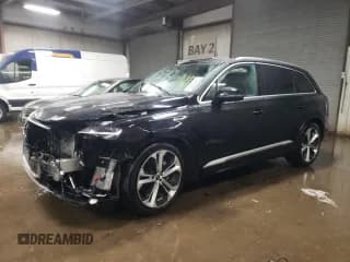 ✅ 2022 Audi Q7 Prestige • VIN: WA1VXBF70ND013648 • Лот: 43873935. Опубликован ранее на Copart с пробегом 20 503 миль. Бесплатный доступ к архиву аукционных продаж из США и подробный отчёт об истории автомобиля на DreamBid. Изображение 1.