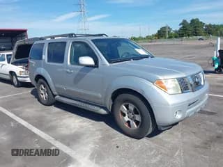 ✅ 2006 Nissan Pathfinder SE • VIN: 5N1AR18U76C633816 • Lot: 43077557. Listed on IAAI with 206,656 mi. Free auction sales archive from the USA and detailed vehicle history report at DreamBid. Image 1.