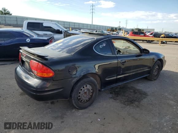 ✅ 1999 Oldsmobile Alero GLS • VIN: 1G3NF12E12C315765 • Лот: 63502994. Опубликован ранее на Copart с пробегом Не указан. Бесплатный доступ к архиву аукционных продаж из США и подробный отчёт об истории автомобиля на DreamBid. Изображение 3.