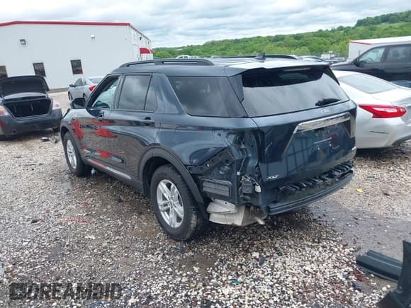 ✅ 2022 Ford Explorer XLT • VIN: 1FMSK8DH3NGA69714 • Lot: 42164169. Wystawiony na IAAI z przebiegiem 53 081 mil. Bezpłatny archiwum sprzedaży aukcyjnych z USA i szczegółowy raport historii pojazdu na DreamBid. Zdjęcie 3.