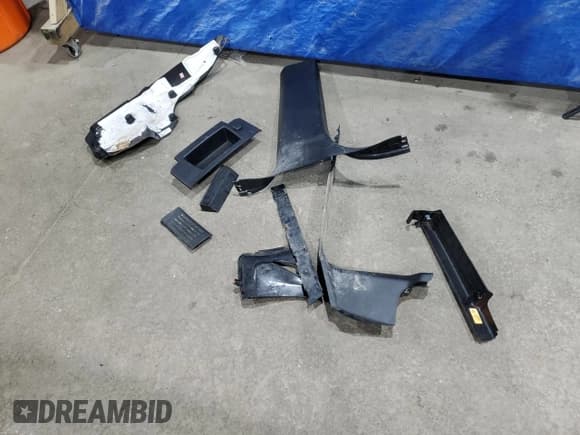 ✅ 2015 Chevrolet Silverado 2500HD LT • VIN: 1GC2KVE88FZ120101 • Lot: 59372875. Listed on Copart with Not provided. Free auction sales archive from the USA and detailed vehicle history report at DreamBid. Image 12.