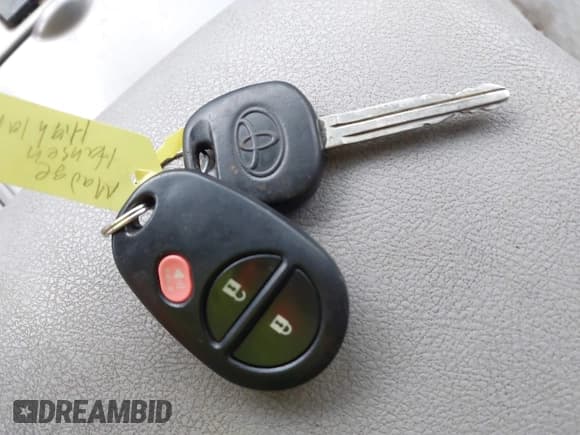 ✅ 2010 Toyota Highlander • VIN: 5TDBK3EH9AS026968 • Lot: 43618598. Wystawiony na IAAI z przebiegiem 192 581 mil. Bezpłatny archiwum sprzedaży aukcyjnych z USA i szczegółowy raport historii pojazdu na DreamBid. Zdjęcie 11.