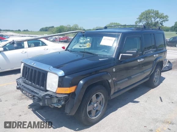 ✅ 2006 Jeep Commander • VIN: 1J8HG48N26C132053 • Лот: 42719052. Опубликован ранее на IAAI с пробегом 187 683 миль. Бесплатный доступ к архиву аукционных продаж из США и подробный отчёт об истории автомобиля на DreamBid. Изображение 17.