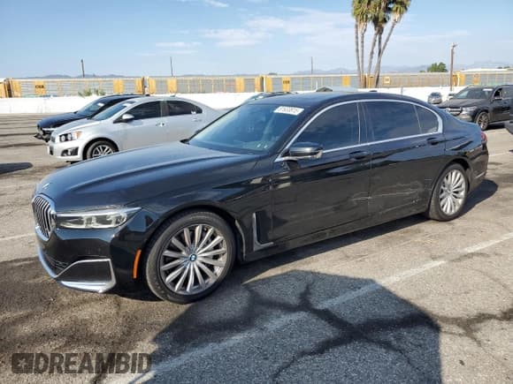 ✅ 2022 BMW 7 Series 740i xDrive • VIN: WBA7T4C02NCJ19258 • Lot: 81633815. Listed on Copart with 50,513 mi. Free auction sales archive from the USA and detailed vehicle history report at DreamBid. Image 1.