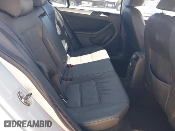 ✅ 2012 Volkswagen Jetta SEL • VIN: 3VWLP7AJ3CM400173 • Лот: 41897194. Опубликован ранее на IAAI с пробегом 162 184 миль. Бесплатный доступ к архиву аукционных продаж из США и подробный отчёт об истории автомобиля на DreamBid. Изображение 8.