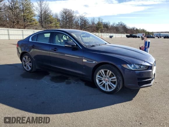 ✅ 2019 Jaguar XE 25t Premium • VIN: SAJAJ4FX9KCP49914 • Lot: 42342175. Listed on Copart with 69,223 mi. Free auction sales archive from the USA and detailed vehicle history report at DreamBid. Image 4.