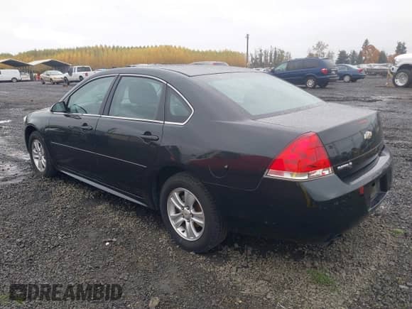✅ 2012 Chevrolet Impala LS Fleet • VIN: 2G1WF5E3XC1170795 • Lot: 43631735. Wystawiony na IAAI z przebiegiem 205 045 mil mil. Skorzystaj z bezpłatnego archiwum sprzedaży aukcyjnych z USA i zobacz szczegółowy raport historii pojazdu na DreamBid. Zdjęcie 3.