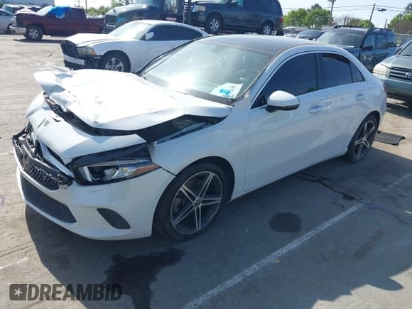 ✅ 2020 Mercedes-Benz A 220 • VIN: W1K3G4EB6LJ202811 • Lot: 41921798. Wystawiony na IAAI z przebiegiem 87 153 mil. Bezpłatny archiwum sprzedaży aukcyjnych z USA i szczegółowy raport historii pojazdu na DreamBid. Zdjęcie 2.