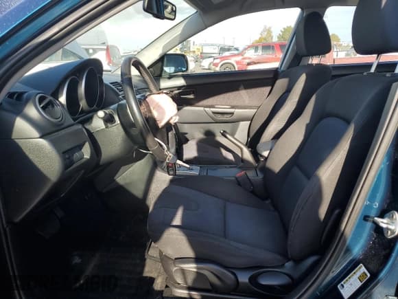 ✅ 2007 Mazda 3 S Sport • VIN: JM1BK143171667256 • Lot: 90744485. Wystawiony na Copart z przebiegiem 151 543 mil. Bezpłatny archiwum sprzedaży aukcyjnych z USA i szczegółowy raport historii pojazdu na DreamBid. Zdjęcie 7.