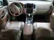 2007 Mercury Mariner Premier с VIN 4M2CU97127KJ20010, выставлен на аукционе Copart как лот 52123205 с пробегом 162 337 миль миль и Списание • Salvage title. История ставок и продаж доступна на DreamBid. Изображение 8.