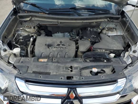 2018 Mitsubishi Outlander SE with VIN JA4AD3A35JJ004201, listed as a Copart auction lot 80376635 with 130,567 mi miles and Clean title. Bid and sale history available at DreamBid. Image 12.