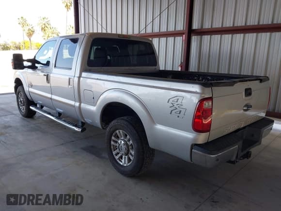✅ 2014 Ford F-250 XL • VIN: 1FT7W2BT5EEA48300 • Lot: 42236840. Listed on IAAI with 213,819 mi. Free auction sales archive from the USA and detailed vehicle history report at DreamBid. Image 3.