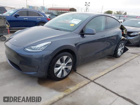✅ 2022 Tesla Model Y Long Range • VIN: 7SAYGDEE1NF450326 • Lot: 43491654. Listed on IAAI with 35,632 mi. Free auction sales archive from the USA and detailed vehicle history report at DreamBid. Image 20.