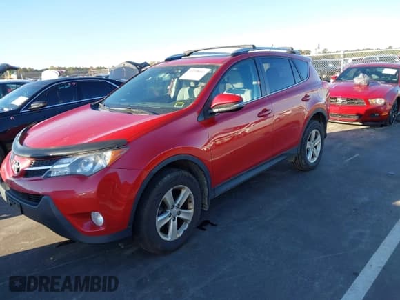 ✅ 2014 Toyota RAV4 XLE • VIN: 2T3RFREV9EW140632 • Lot: 43590081. Wystawiony na IAAI z przebiegiem 122 933 mil. Bezpłatny archiwum sprzedaży aukcyjnych z USA i szczegółowy raport historii pojazdu na DreamBid. Zdjęcie 2.