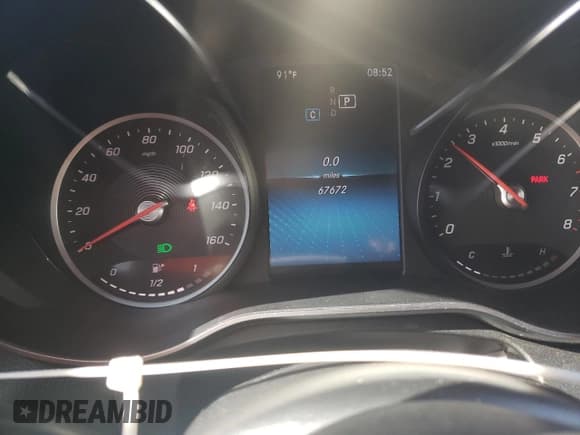 ✅ 2019 Mercedes-Benz C 300 • VIN: WDDWJ8DB0KF849018 • Lot: 49503425. Wystawiony na Copart z przebiegiem 67 672 mil. Bezpłatny archiwum sprzedaży aukcyjnych z USA i szczegółowy raport historii pojazdu na DreamBid. Zdjęcie 9.