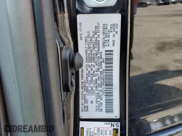 ✅ 2005 Toyota 4Runner Limited • VIN: JTEZT17R558007930 • Lot: 61603435. Listed on Copart with 234,837 mi. Free auction sales archive from the USA and detailed vehicle history report at DreamBid. Image 13.