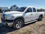 2007 Dodge 1500 ST z VIN 1D7HA18K97J583500, wystawiony jako Copart lot #84458264 z przebiegiem 156 636 mil mil oraz Szkoda całkowita • Salvage title. Historia ofert i sprzedaży dostępna na DreamBid. Obrazek 1.