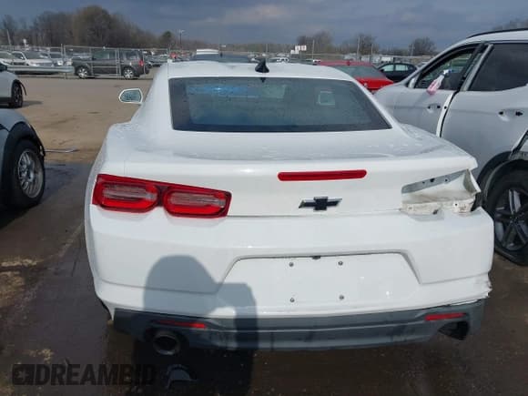 ✅ 2021 Chevrolet Camaro 1LS • VIN: 1G1FA1RXXM0131688 • Lot: 41394288. Wystawiony na IAAI z przebiegiem 56 346 mil. Bezpłatny archiwum sprzedaży aukcyjnych z USA i szczegółowy raport historii pojazdu na DreamBid. Zdjęcie 16.