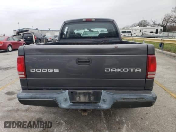 ✅ 2004 Dodge Dakota Sport • VIN: 1D7HG38N84S525629 • Lot: 82140054. Wystawiony na Copart z przebiegiem 255 160 mil. Bezpłatny archiwum sprzedaży aukcyjnych z USA i szczegółowy raport historii pojazdu na DreamBid. Zdjęcie 6.
