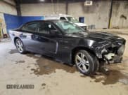 ✅ 2014 Dodge Charger RT Plus • VIN: 2C3CDXDT2EH372395 • Lot: 87417875. Wystawiony na Copart z przebiegiem 89 954 mil. Bezpłatny archiwum sprzedaży aukcyjnych z USA i szczegółowy raport historii pojazdu na DreamBid. Zdjęcie 4.