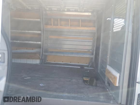 ✅ 2015 Nissan NV S • VIN: 1N6BF0KL9FN803834 • Лот: 71066174. Опубликован ранее на Copart с пробегом 251 280 миль. Бесплатный доступ к архиву аукционных продаж из США и подробный отчёт об истории автомобиля на DreamBid. Изображение 12.