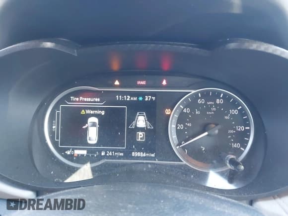 ✅ 2021 Nissan Versa SV • VIN: 3N1CN8EV6ML830527 • Лот: 43697190. Опубликован ранее на IAAI с пробегом 89 884 миль. Бесплатный доступ к архиву аукционных продаж из США и подробный отчёт об истории автомобиля на DreamBid. Изображение 7.