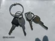 ✅ 1994 Oldsmobile Bravada • VIN: 1GHDT13W8R2705851 • Lot: 42182780. Wystawiony na IAAI z przebiegiem 234 315 mil. Bezpłatny archiwum sprzedaży aukcyjnych z USA i szczegółowy raport historii pojazdu na DreamBid. Zdjęcie 11.