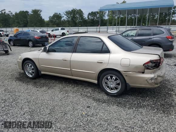2000 Honda Accord EX с VIN 1HGCG6678YA102394, выставлен на аукционе Copart как лот 71476685 с пробегом 231 614 миль миль и Списание • Salvage title. История ставок и продаж доступна на DreamBid. Изображение 2.