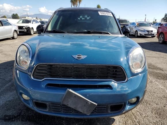 ✅ 2011 MINI Countryman S • VIN: WMWZC5C58BWM11372 • Lot: 93651075. Listed on Copart with 118,105 mi. Free auction sales archive from the USA and detailed vehicle history report at DreamBid. Image 5.