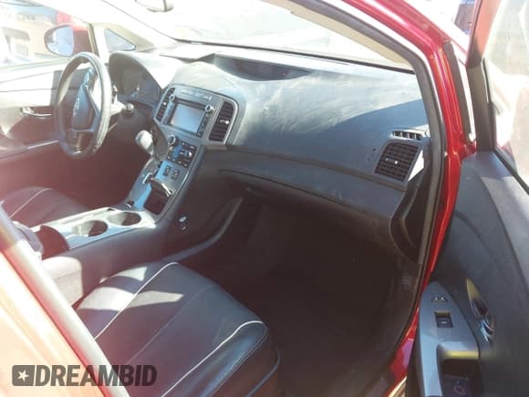 ✅ 2013 Toyota Venza Limited • VIN: 4T3ZK3BB1DU061618 • Lot: 43378494. Wystawiony na IAAI z przebiegiem 139 045 mil. Bezpłatny archiwum sprzedaży aukcyjnych z USA i szczegółowy raport historii pojazdu na DreamBid. Zdjęcie 5.