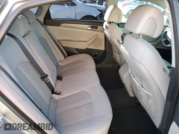 ✅ 2016 Hyundai Sonata SE • VIN: 5NPE24AFXGH348332 • Lot: 92128205. Wystawiony na Copart z przebiegiem 171 897 mil. Bezpłatny archiwum sprzedaży aukcyjnych z USA i szczegółowy raport historii pojazdu na DreamBid. Zdjęcie 10.