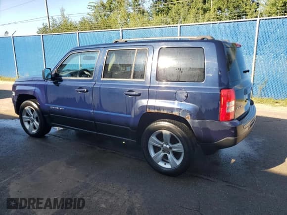 ✅ 2013 Jeep Patriot Sport • VIN: 1C4NJRAB1DD180448 • Лот: 67907055. Опубликован ранее на Copart с пробегом 261 032 миль. Бесплатный доступ к архиву аукционных продаж из США и подробный отчёт об истории автомобиля на DreamBid. Изображение 2.