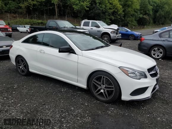 ✅ 2016 Mercedes-Benz E 400 • VIN: WDDKJ6HB1GF331505 • Lot: 71165575. Wystawiony na Copart z przebiegiem 112 656 mil. Bezpłatny archiwum sprzedaży aukcyjnych z USA i szczegółowy raport historii pojazdu na DreamBid. Zdjęcie 4.