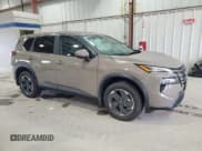 ✅ 2025 Nissan Rogue SV • VIN: 5N1BT3BB7SC797912 • Lot: 90078985. Listed on Copart with 4,010 mi. Free auction sales archive from the USA and detailed vehicle history report at DreamBid. Image 4.