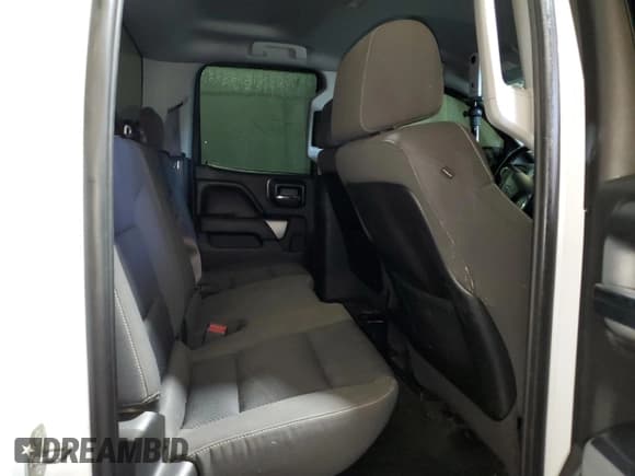 ✅ 2015 Chevrolet Silverado 2500HD LT • VIN: 1GC2KVEG1FZ129164 • Lot: 71814455. Wystawiony na Copart z przebiegiem 109 395 mil. Bezpłatny archiwum sprzedaży aukcyjnych z USA i szczegółowy raport historii pojazdu na DreamBid. Zdjęcie 10.