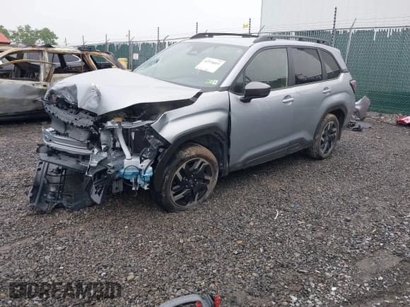 ✅ 2025 Subaru Forester Limited • VIN: JF2SLDRC4SH416319 • Лот: 42376011. Опубликован ранее на IAAI с пробегом 5 105 миль. Бесплатный доступ к архиву аукционных продаж из США и подробный отчёт об истории автомобиля на DreamBid. Изображение 2.