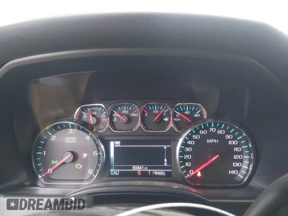 ✅ 2019 Chevrolet Silverado 1500 LT • VIN: 2GCVKPEC0K1179482 • Lot: 43681156. Wystawiony na IAAI z przebiegiem 50 941 mil. Bezpłatny archiwum sprzedaży aukcyjnych z USA i szczegółowy raport historii pojazdu na DreamBid. Zdjęcie 7.