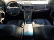 ✅ 2012 Lincoln MKZ • VIN: 3LNHL2GC9CR815464 • Лот: 87100085. Опубликован ранее на Copart с пробегом 140 355 миль. Бесплатный доступ к архиву аукционных продаж из США и подробный отчёт об истории автомобиля на DreamBid. Изображение 8.