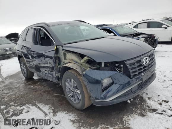 ✅ 2022 Hyundai Tucson Blue • VIN: KM8JBCA14NU049270 • Lot: 36738543. Wystawiony na Copart z przebiegiem 14 639 mil. Bezpłatny archiwum sprzedaży aukcyjnych z USA i szczegółowy raport historii pojazdu na DreamBid. Zdjęcie 4.