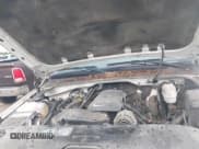 ✅ 2006 GMC Sierra 2500HD SLE2 • VIN: 1GTHK23U76F261834 • Лот: 42590532. Опубликован ранее на IAAI с пробегом 279 244 миль. Бесплатный доступ к архиву аукционных продаж из США и подробный отчёт об истории автомобиля на DreamBid. Изображение 10.