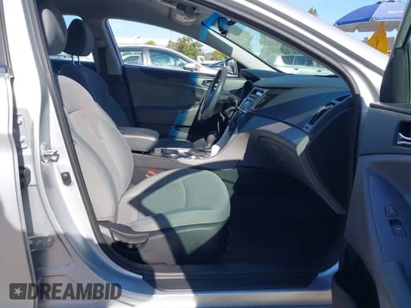 2014 Hyundai Sonata GLS with VIN 5NPEB4AC4EH936391, listed as a IAAI auction lot 43539313 with 235,658 mi miles and . Bid and sale history available at DreamBid. Image 5.