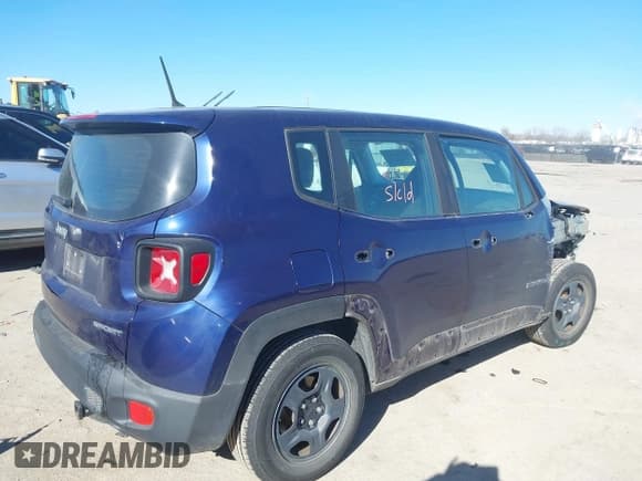 ✅ 2017 Jeep Renegade Sport • VIN: ZACCJAAH4HPF74031 • Lot: 41391549. Listed on IAAI with 81,780 mi. Free auction sales archive from the USA and detailed vehicle history report at DreamBid. Image 4.